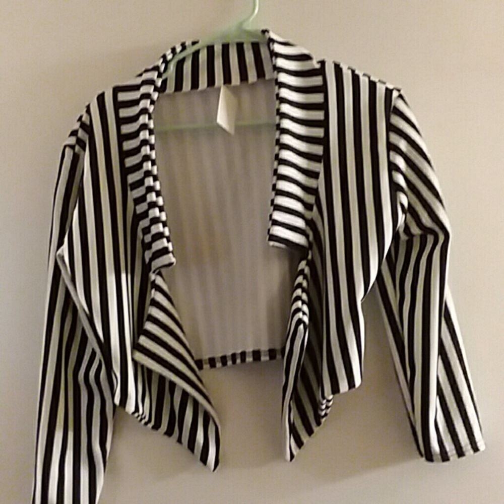Cropped Blazer